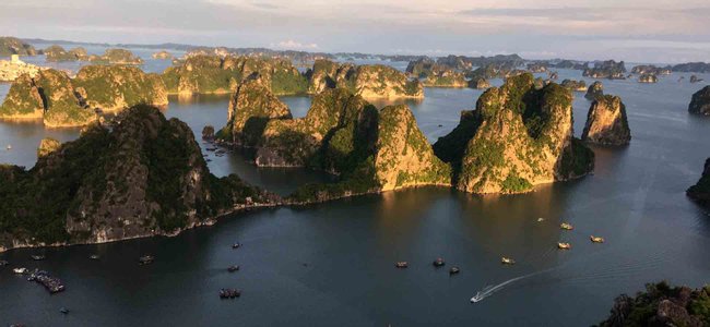 Halong Bay Day Tour Photo